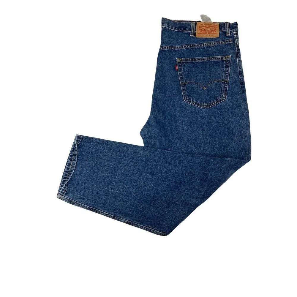 Levi’s 550 Relaxed Fit Tapered Leg Medium Wash Denim Jeans Size 42x32